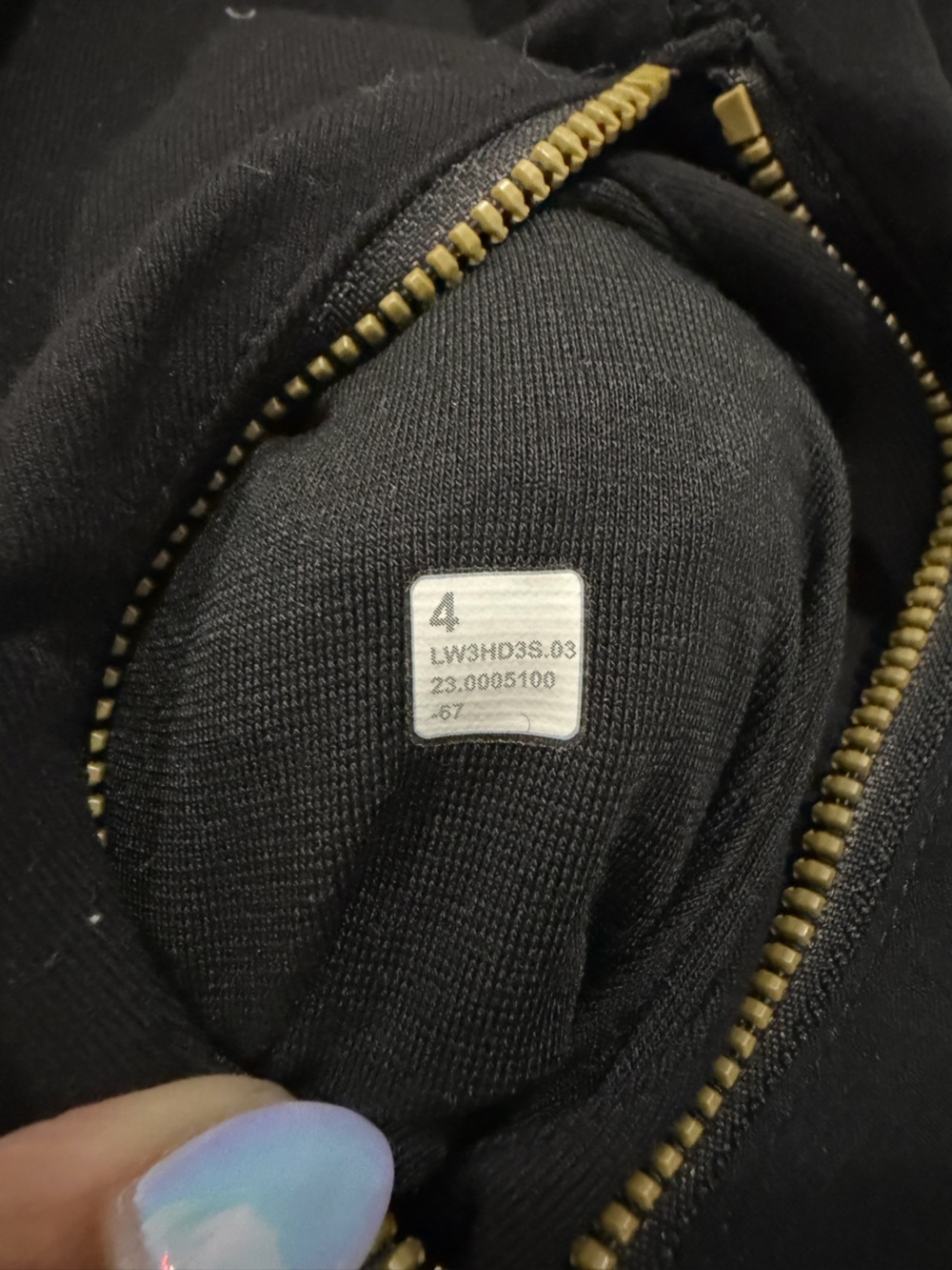 Lululemon Relaxed Define Black w/ Gold Zip Size 4 EUC - Picture 6 of 7